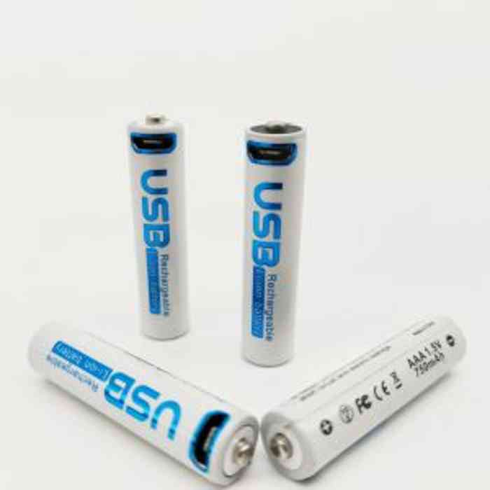 Aivr USB Rechargeable Batteries x4 AA 2550mAh